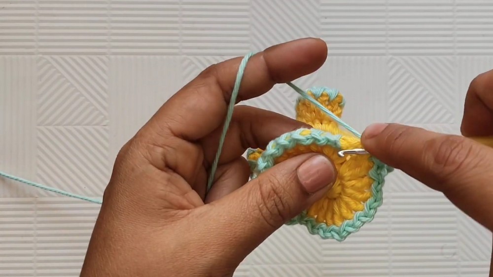 Crochet Scrunchie Pattern 4