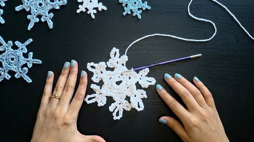 Crochet Snowflake Pattern 4