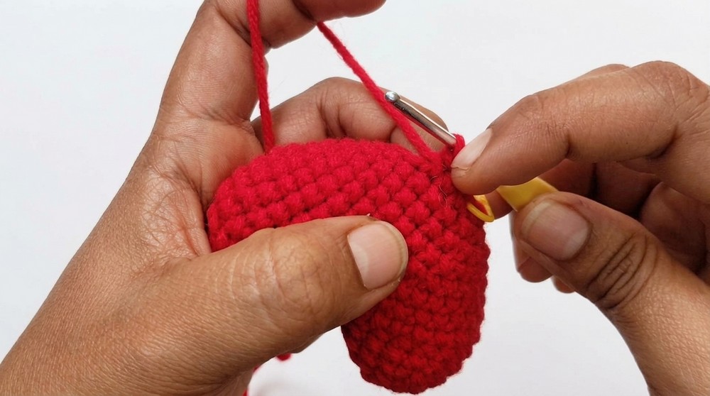 Crochet Amigurumi Heart Pattern 4