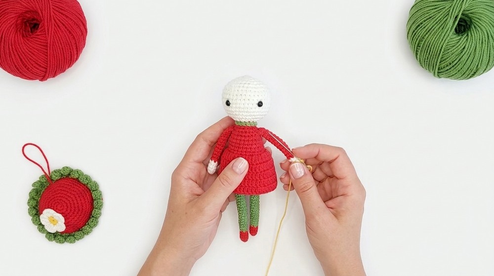 Crochet Strawberry Doll Pattern 4